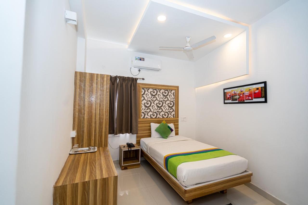 Hotel Dhruv Palace Bangalore Jakkur المظهر الخارجي الصورة
